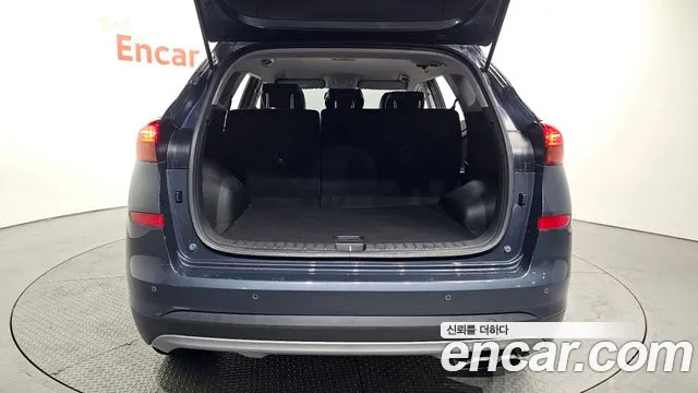 2020 Hyundai All New Tucson Diesel 2.0 2WD Sold VIN KMHJ381ABLU216053 – trunk area