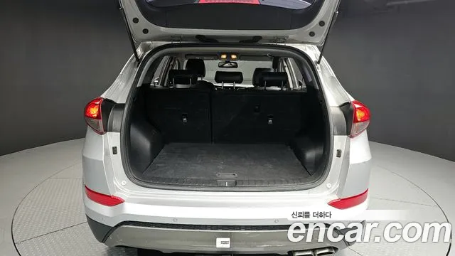 2018 Hyundai All New Tucson Diesel 2.0 4WD Sold VIN KMHJ381ADJU643970 – trunk area
