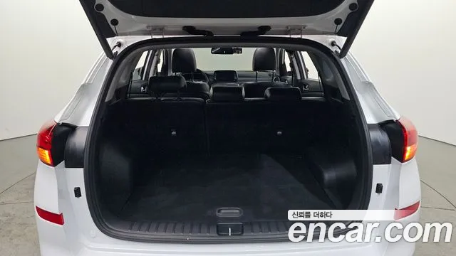 2019 Hyundai All New Tucson Diesel 2.0 2WD Sold VIN KMHJ581ABKU875333 – side profile 2019 Hyundai All New Tucson Diesel 2.0 2WD Sold VIN KMHJ581ABKU875333 – side profile