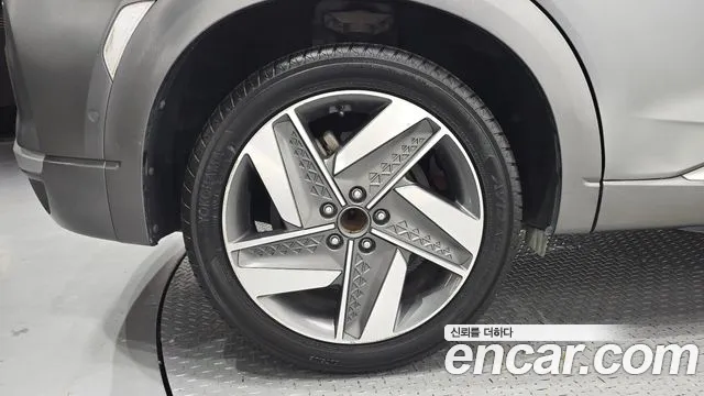2019 Hyundai Nexo Premium Sold VIN KMHJ8816FKU000586 – interior seats