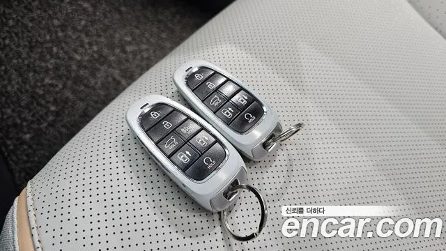 2020 Hyundai Nexo Premium Sold VIN KMHJ8816FLU004599 – interior seats 2020 Hyundai Nexo Premium Sold VIN KMHJ8816FLU004599 – interior seats