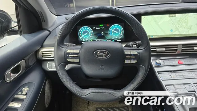 2022 Hyundai Nexo Premium Sold VIN KMHJ8816FNU015490 – rear exterior 2022 Hyundai Nexo Premium Sold VIN KMHJ8816FNU015490 – rear exterior