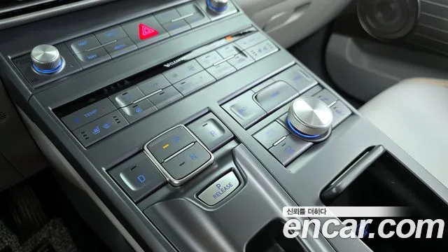 2024 Hyundai Nexo Premium Sold VIN KMHJ8816FRU034935 – trunk area 2024 Hyundai Nexo Premium Sold VIN KMHJ8816FRU034935 – trunk area