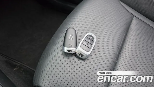 2022 Hyundai Tucson (NX4) Gasoline 1.6 Turbo 2WD Sold VIN KMHJB81BGNU143840 – trunk area