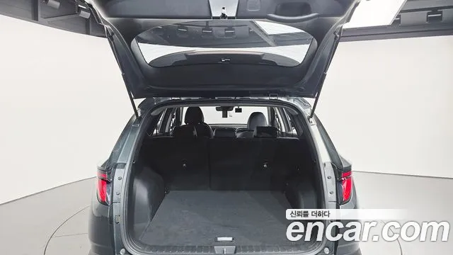 2021 Hyundai Tucson (NX4) Diesel 2.0 2WD Sold VIN KMHJB81CBMU016083 – trunk area