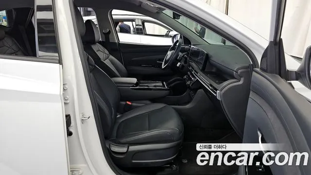 2024 Hyundai The New Tucson (NX4) Gasoline 1.6 Turbo 2WD Sold VIN KMHJC81BGRU370427 – exterior detail 2024 Hyundai The New Tucson (NX4) Gasoline 1.6 Turbo 2WD Sold VIN KMHJC81BGRU370427 – exterior detail