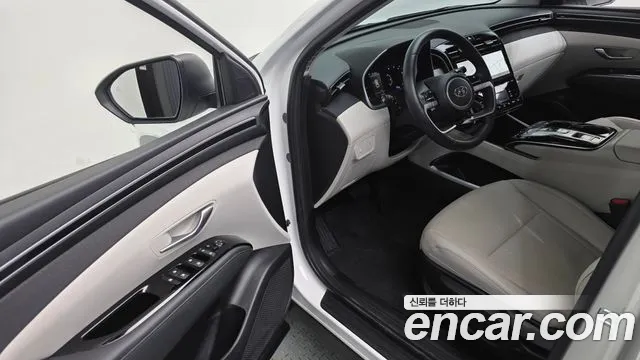 2021 Hyundai Tucson (NX4) Diesel 2.0 2WD Sold VIN KMHJC81CBMU001357 – interior seats