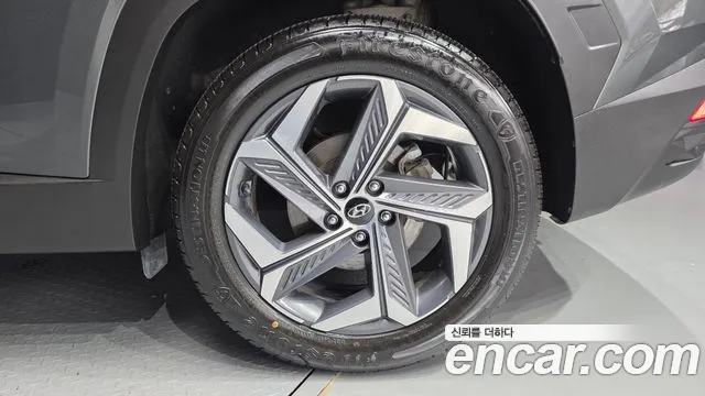 2021 Hyundai Tucson (NX4) Gasoline 1.6 Turbo 2WD Sold VIN KMHJE81BGMU016715 – exterior detail 2021 Hyundai Tucson (NX4) Gasoline 1.6 Turbo 2WD Sold VIN KMHJE81BGMU016715 – exterior detail