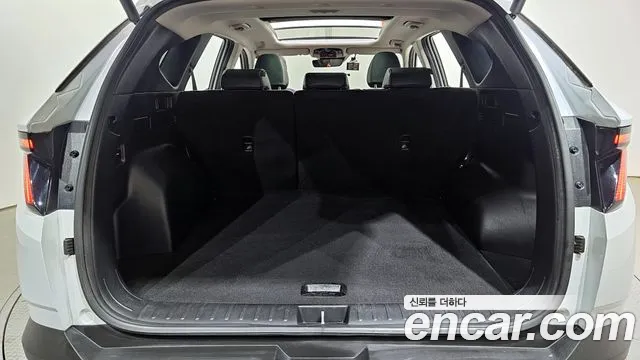 2022 Hyundai Tucson (NX4) Diesel 2.0 2WD Sold VIN KMHJE81CBNU134081 – interior seats