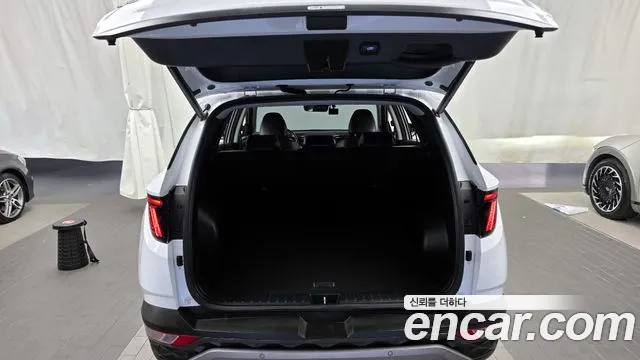 2022 Hyundai Tucson (NX4) Diesel 2.0 4WD Sold VIN KMHJE81CDNU139214 – trunk area