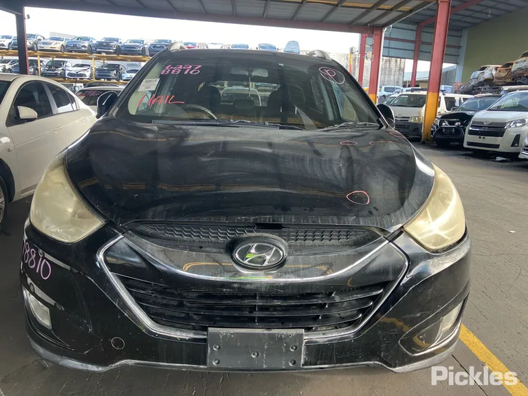2012 Hyundai ix35 Used VIN KMHJU81VSCU469322 – trunk area