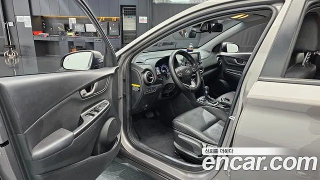 2018 Hyundai Kona 1.6 Turbo 2WD Sold VIN KMHK4815GJU015145 – dashboard