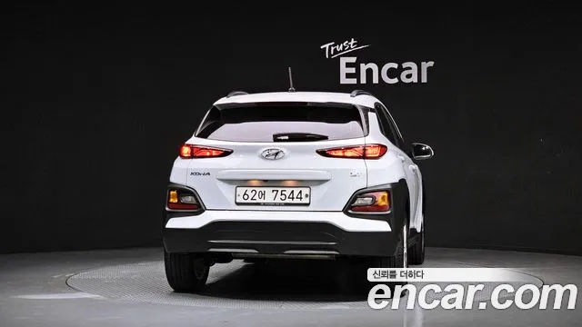 2018 Hyundai Kona 1.6 Turbo 2WD Sold VIN KMHK4815GJU266015 – dashboard