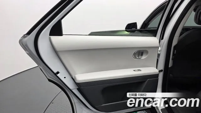 2022 Hyundai Ioniq 5 Long range Sold VIN KMHKN81AFNU008741 – interior seats 2022 Hyundai Ioniq 5 Long range Sold VIN KMHKN81AFNU008741 – interior seats