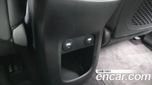 2022 Hyundai Ioniq 5 Long range Sold VIN KMHKN81AFNU028299 – interior seats
