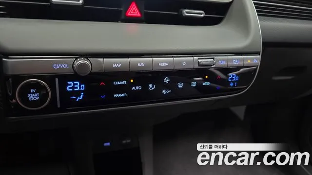 2022 Hyundai Ioniq 5 Long range Sold VIN KMHKN81AFNU065333 – interior seats
