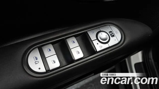 2024 Hyundai Ioniq 5 Long range Sold VIN KMHKN81EFRU241870 – interior seats