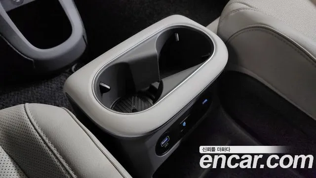 2024 Hyundai Ioniq 5 Long range Sold VIN KMHKR81EFRU235916 – dashboard
