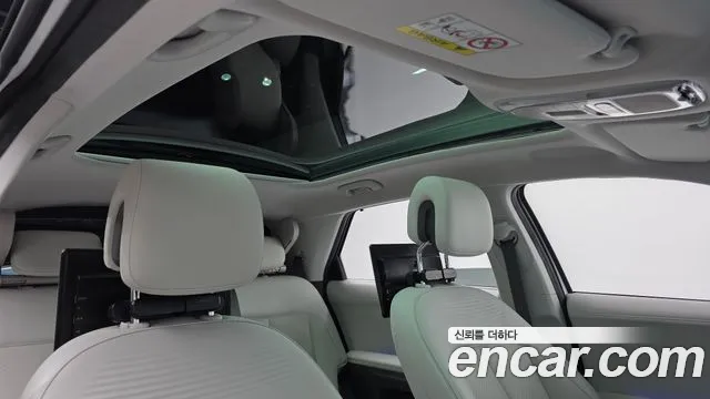 2024 Hyundai Ioniq 5 Long range Sold VIN KMHKR81EFRU246090 – interior seats