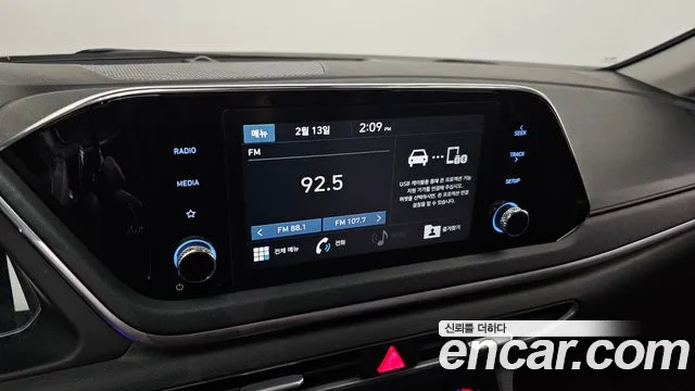 2020 Hyundai Sonata (DN8) 2.0 Sold VIN KMHL141EBLA009650 – interior seats