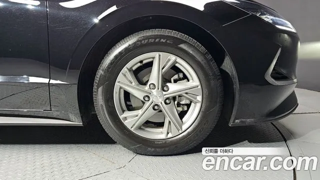 2020 Hyundai Sonata (DN8) 2.0 Sold VIN KMHL141EBLA010975 – exterior detail