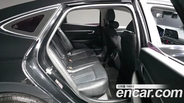 2020 Hyundai Sonata (DN8) 2.0 Sold VIN KMHL141EBLA012936 – interior seats