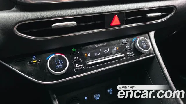 2020 Hyundai Sonata (DN8) 2.0 Sold VIN KMHL141EBLA012936 – engine bay