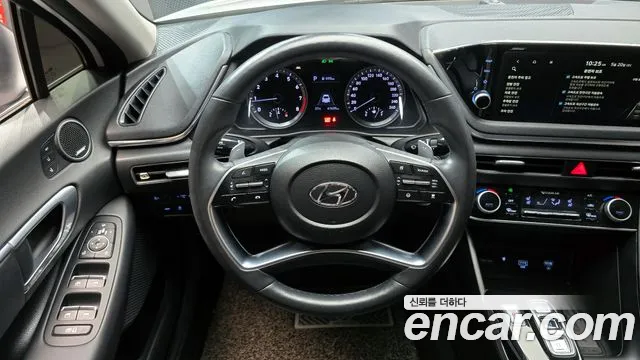 2020 Hyundai Sonata (DN8) 2.0 Sold VIN KMHL141EBLA016374 – trunk area