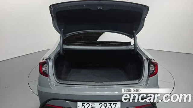 2020 Hyundai Sonata (Dn8) 2.0 Sold VIN KMHL141EBLA024910 – front exterior