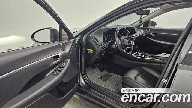 2020 Hyundai Sonata (DN8) 2.0 Sold VIN KMHL141EBLA025771 – undercarriage 2020 Hyundai Sonata (DN8) 2.0 Sold VIN KMHL141EBLA025771 – undercarriage