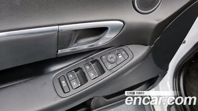 2020 Hyundai Sonata (DN8) 2.0 Sold VIN KMHL141EBLA028943 – interior seats