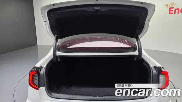 2020 Hyundai Sonata (DN8) 2.0 Sold VIN KMHL141EBLA028943 – undercarriage