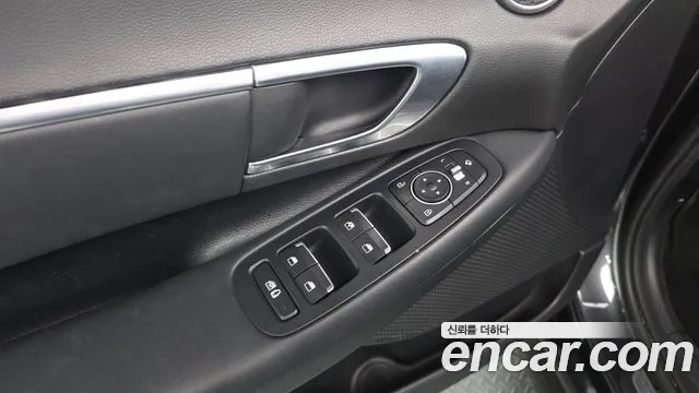 2020 Hyundai Sonata (DN8) 2.0 Sold VIN KMHL141EBLA063909 – undercarriage
