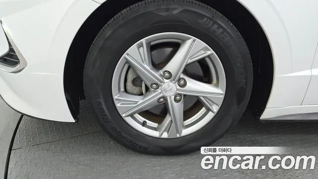 2020 Hyundai Sonata (DN8) 2.0 Sold VIN KMHL141EBLA067984 – trunk area