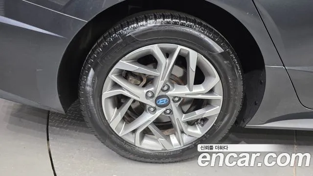 2020 Hyundai Sonata (Dn8) 2.0 Sold VIN KMHL141EBLA093541 – front exterior