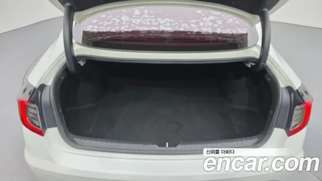 2021 Hyundai Sonata (DN8) 2.0 Sold VIN KMHL141EBMA115158 – interior seats
