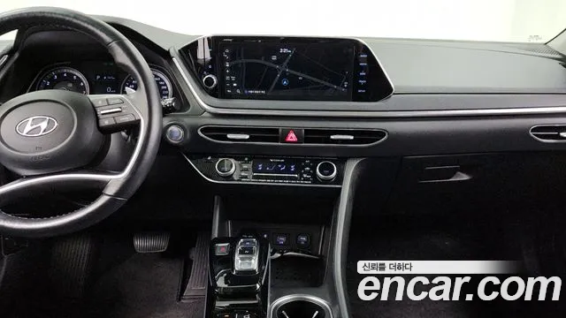 2021 Hyundai Sonata (DN8) 2.0 Sold VIN KMHL141EBMA115587 – exterior detail