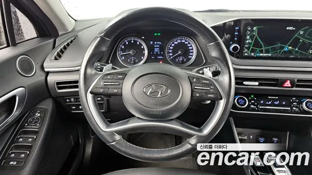 2021 Hyundai Sonata (DN8) 2.0 Sold VIN KMHL141EBMA122012 – dashboard