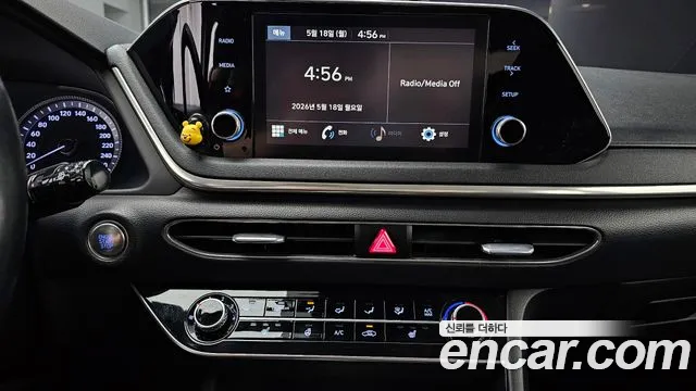 2021 Hyundai Sonata (DN8) 2.0 Sold VIN KMHL141EBMA126976 – exterior detail