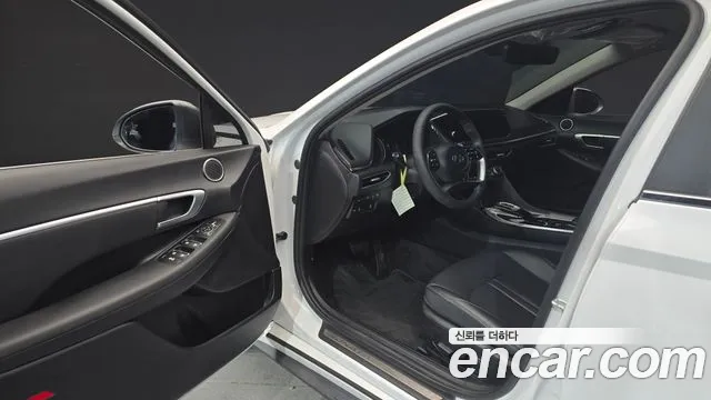 2021 Hyundai Sonata (DN8) 2.0 Sold VIN KMHL141EBMA130849 – rear exterior