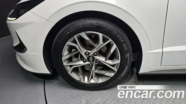 2021 Hyundai Sonata (DN8) 2.0 Sold VIN KMHL141EBMA149282 – interior seats