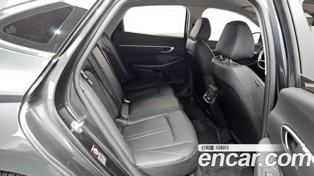 2021 Hyundai Sonata (DN8) 2.0 Sold VIN KMHL141EBMA150880 – interior seats