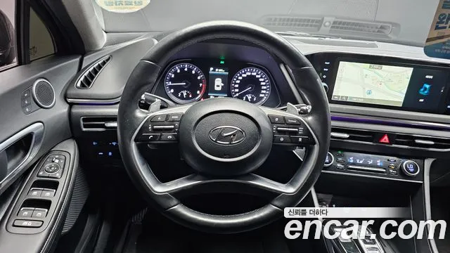 2022 Hyundai Sonata (DN8) 2.0 Sold VIN KMHL141EBNA208922 – dashboard