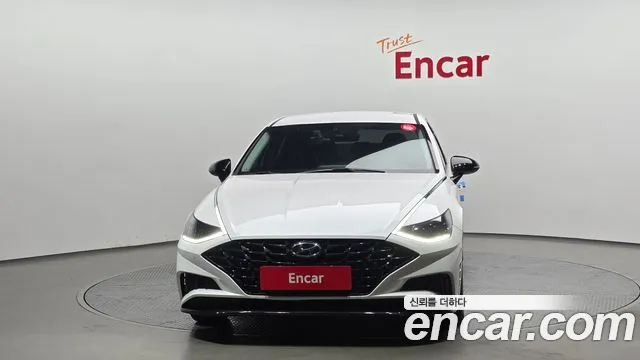 2022 Hyundai Sonata (DN8) 2.0 Sold VIN KMHL141EBNA212210 – exterior detail