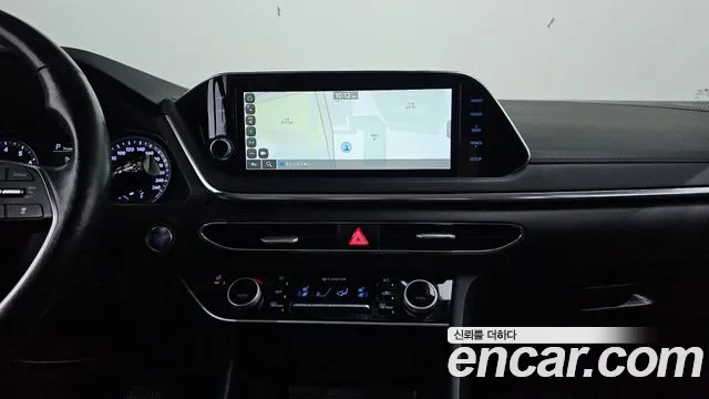 2022 Hyundai Sonata (DN8) 2.0 Sold VIN KMHL141EBNA234956 – interior seats