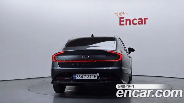 2022 Hyundai Sonata (DN8) 2.0 Sold VIN KMHL141EBNA256770 – interior seats