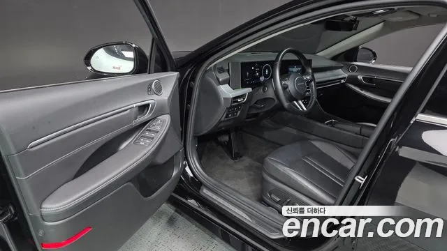 2024 Hyundai Sonata The Edge (DN8) 2.0 Sold VIN KMHL141EBRA324984 – interior seats