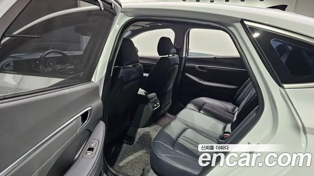 2024 Hyundai Sonata The Edge (DN8) 1.6 Turbo Sold VIN KMHL2412BRA322718 – side profile