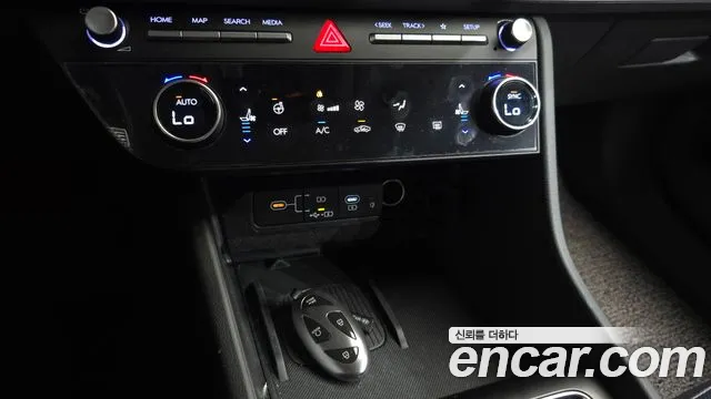 2024 Hyundai Sonata The Edge (DN8) 1.6 Turbo Sold VIN KMHL2412BRA433379 – interior seats