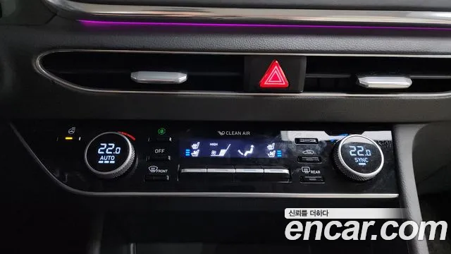 2020 Hyundai Sonata (DN8) 2.0 Sold VIN KMHL241EBLA008936 – dashboard